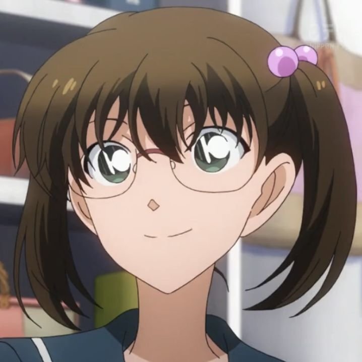Keiko Momoi - Aoko and Kaito's cheerful classmate